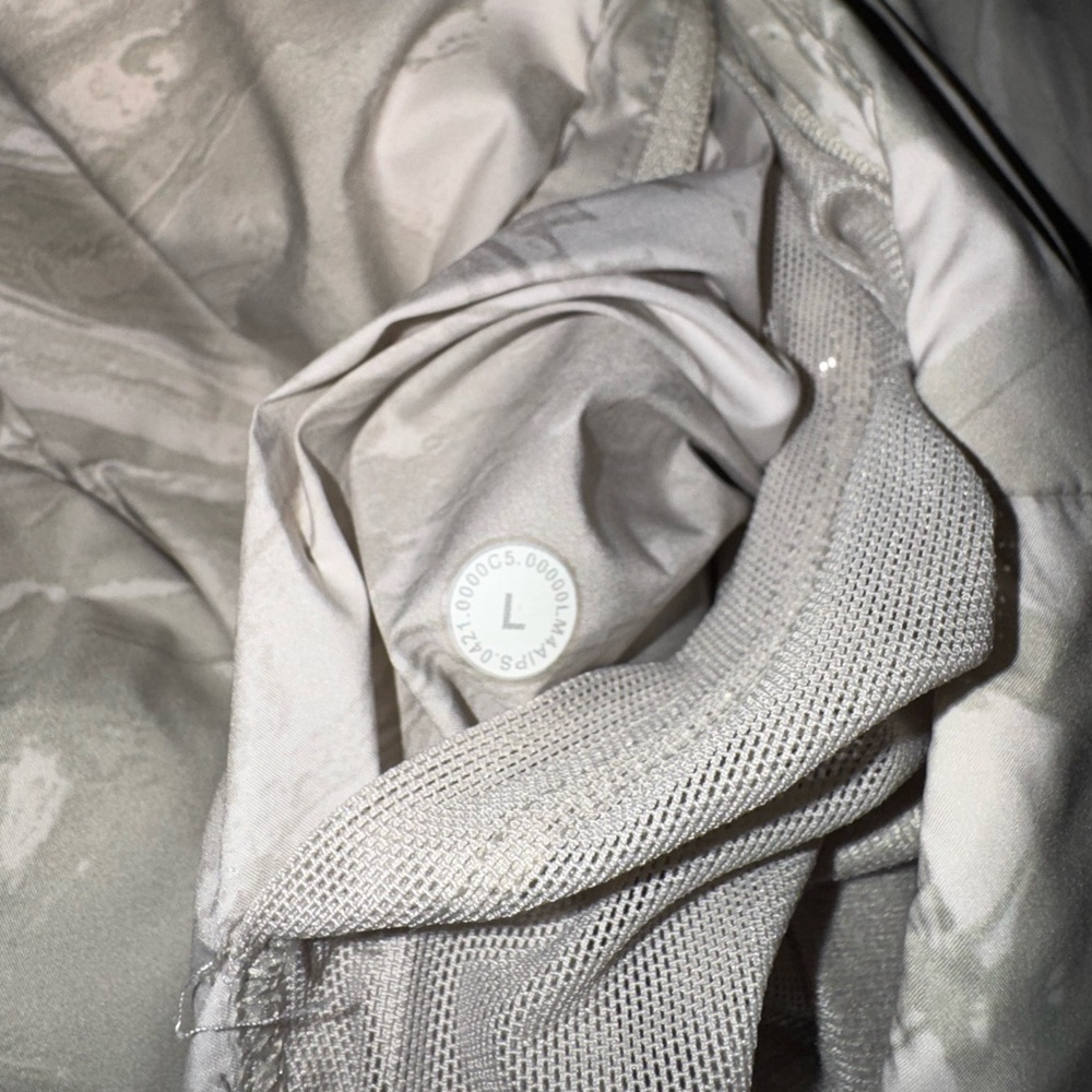 Lululemon Men’s Down Jacket - Large - image 8